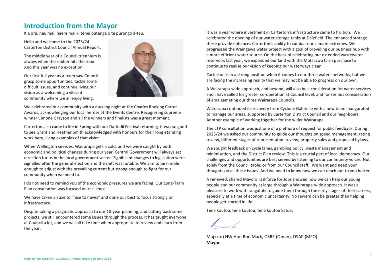 A person in a suit and tie

Description automatically generated